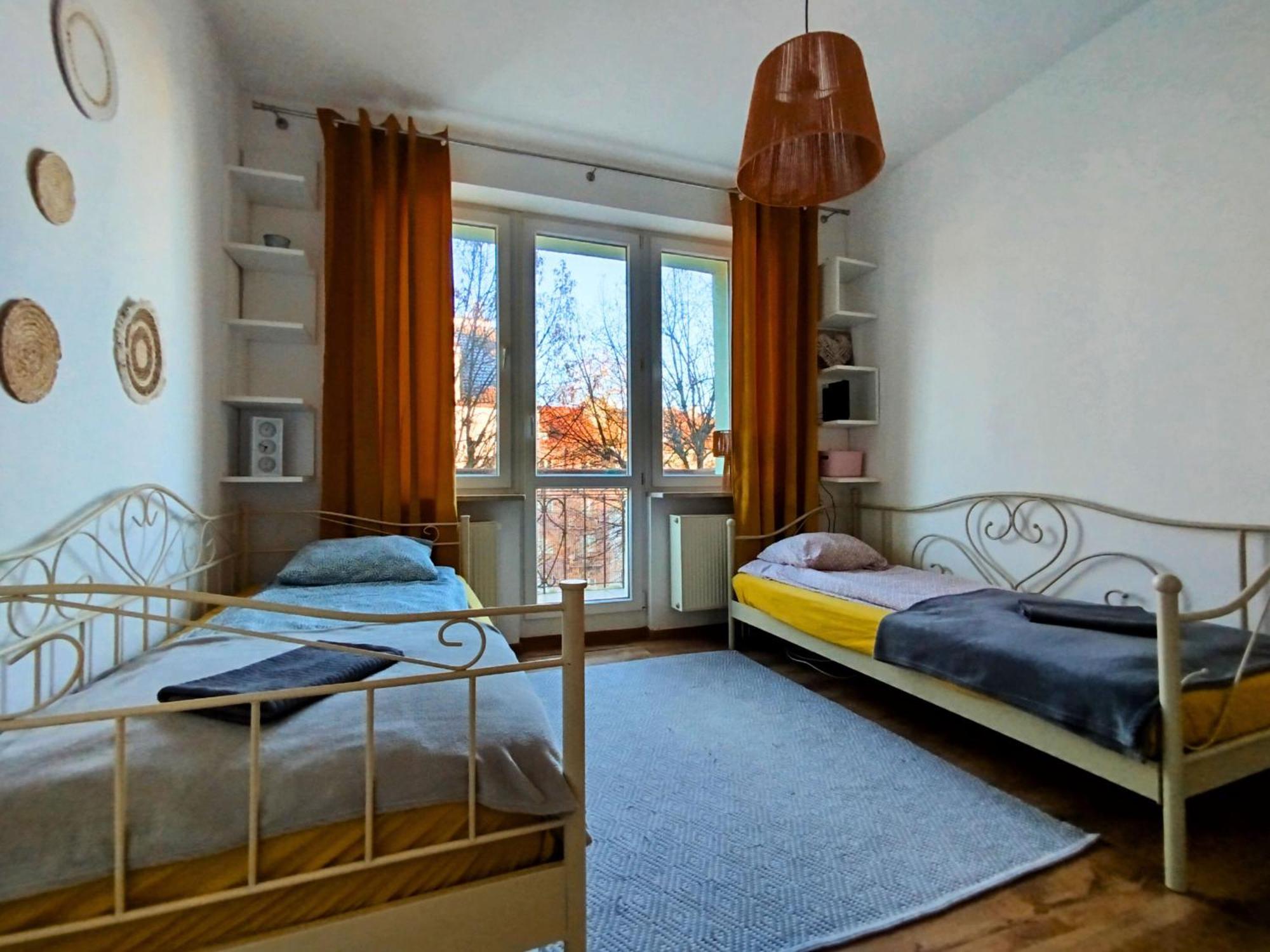 Apartament Z Ogrodem W Sercu Torunia Kültér fotó