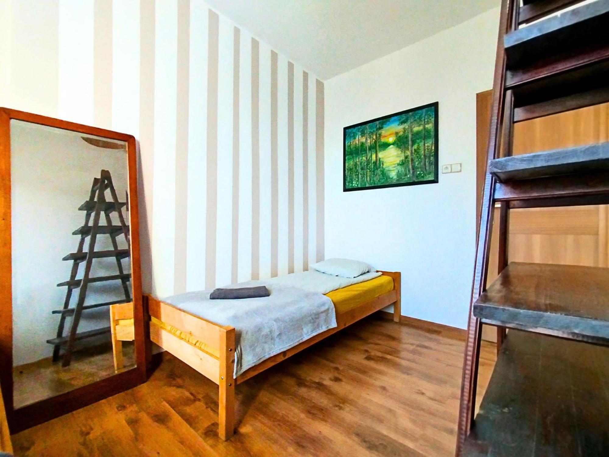 Apartament Z Ogrodem W Sercu Torunia Kültér fotó