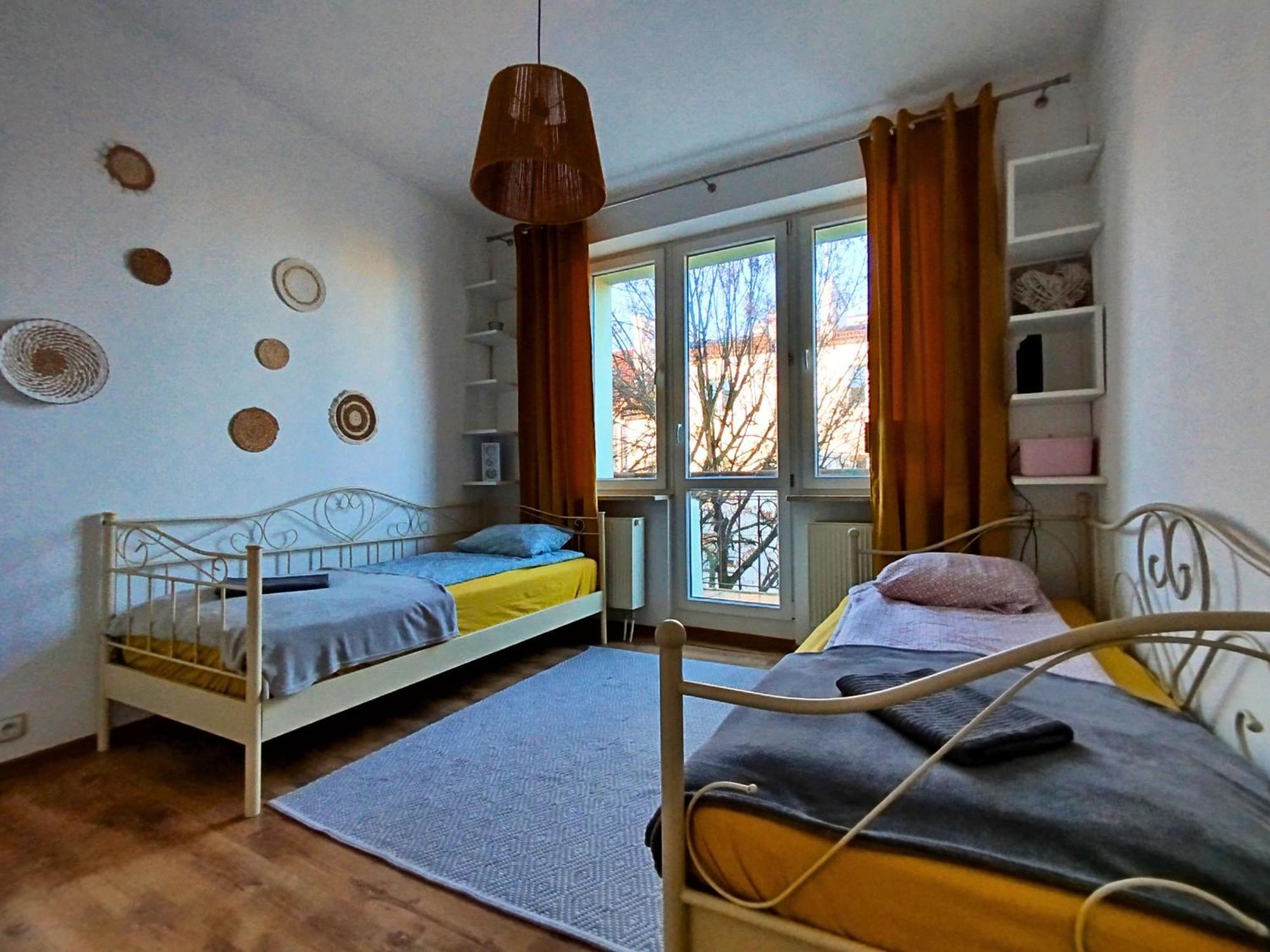 Apartament Z Ogrodem W Sercu Torunia Kültér fotó